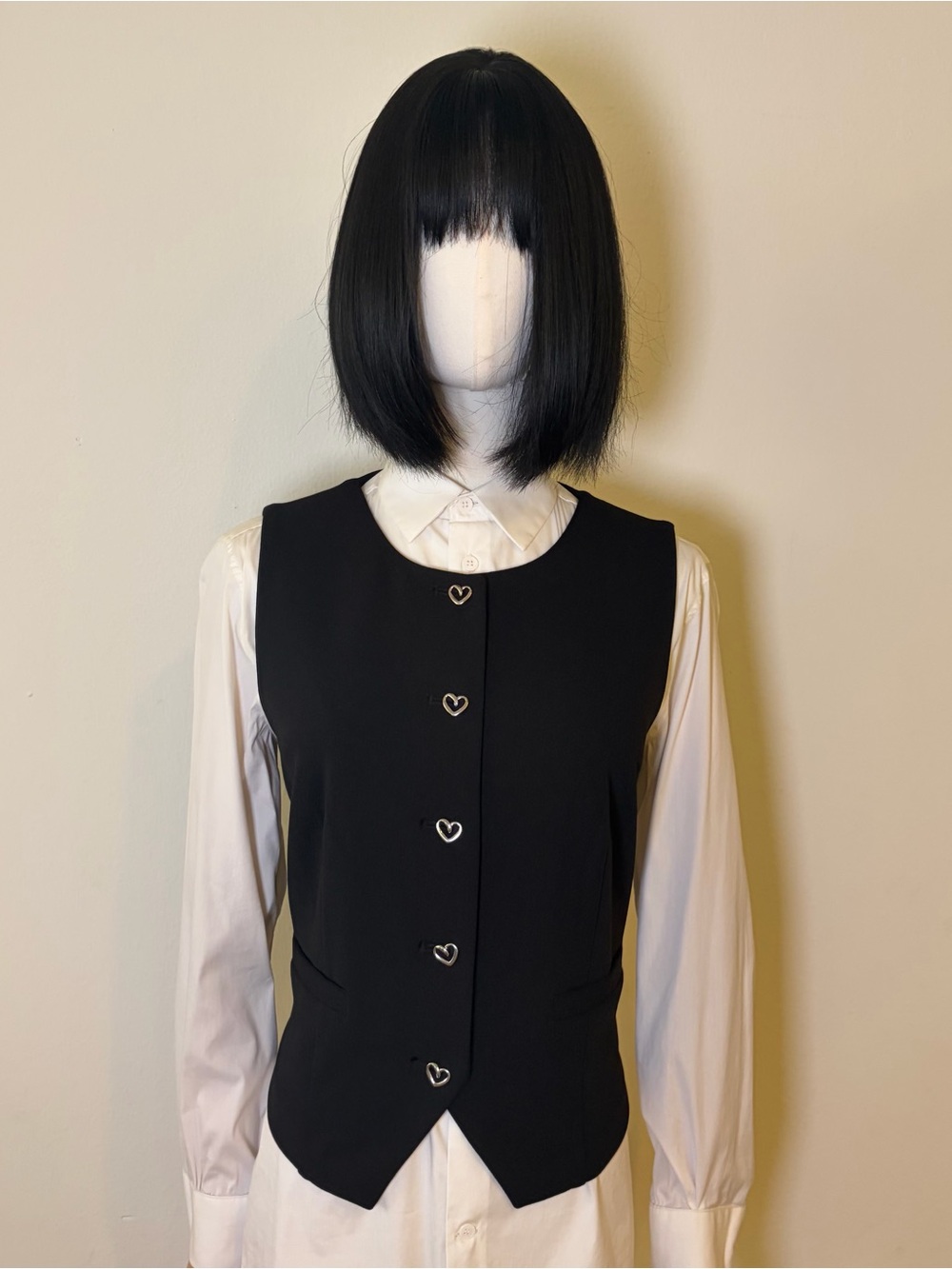 WREN New York Black Vest with Heart Buttons NWT Size M